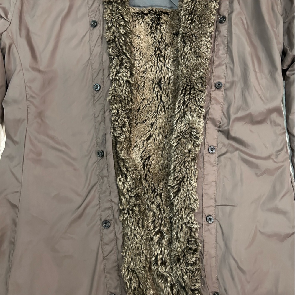 Abercrombie & Fitch Faux Fur Parka Liner - Picture 8 of 9